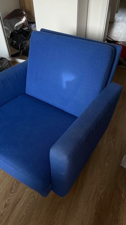 Poltrone: Top Schnäppchen: Stylischer Sessel in kräftigem Blau – Usato da Thalwil venduto da lxn_9652 1
