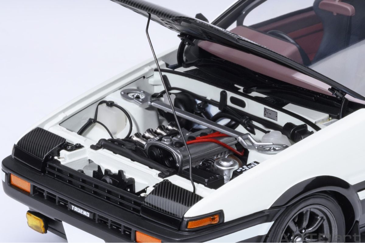 Autoart Modellini d'auto: 1:18 Toyota Sprinter Trueno AE86 Final Version AUTOart – Nuovo e nell'imballaggio originale da Baar venduto da Cai 3