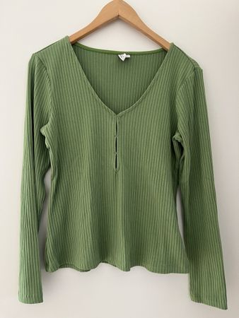 Grünes Ripp-Shirt