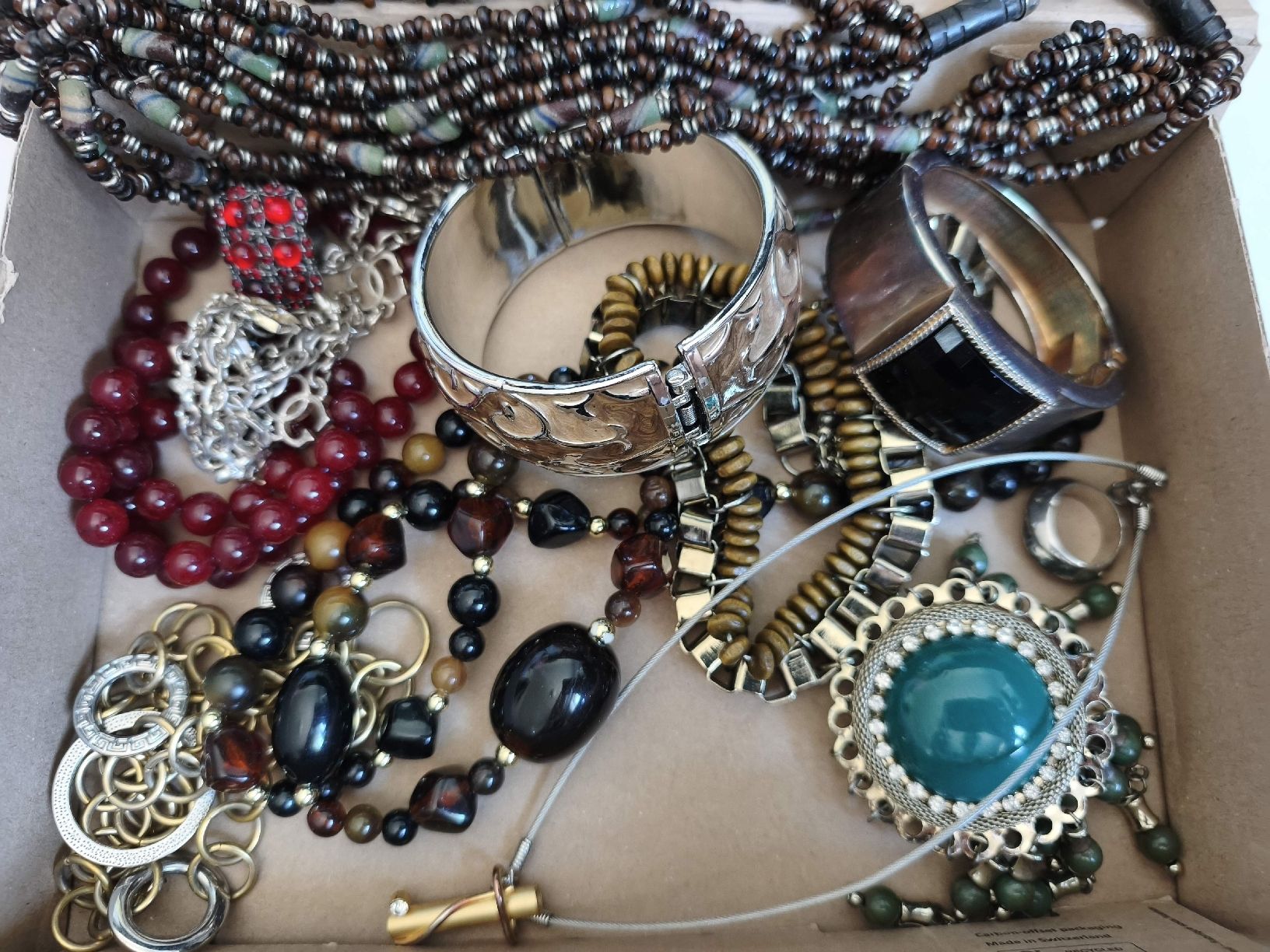 Sonstiger Schmuck: Schmuck Konvolut Damen Mix Modeschmuck  – Gebraucht aus St. Gallen von GIULESGG