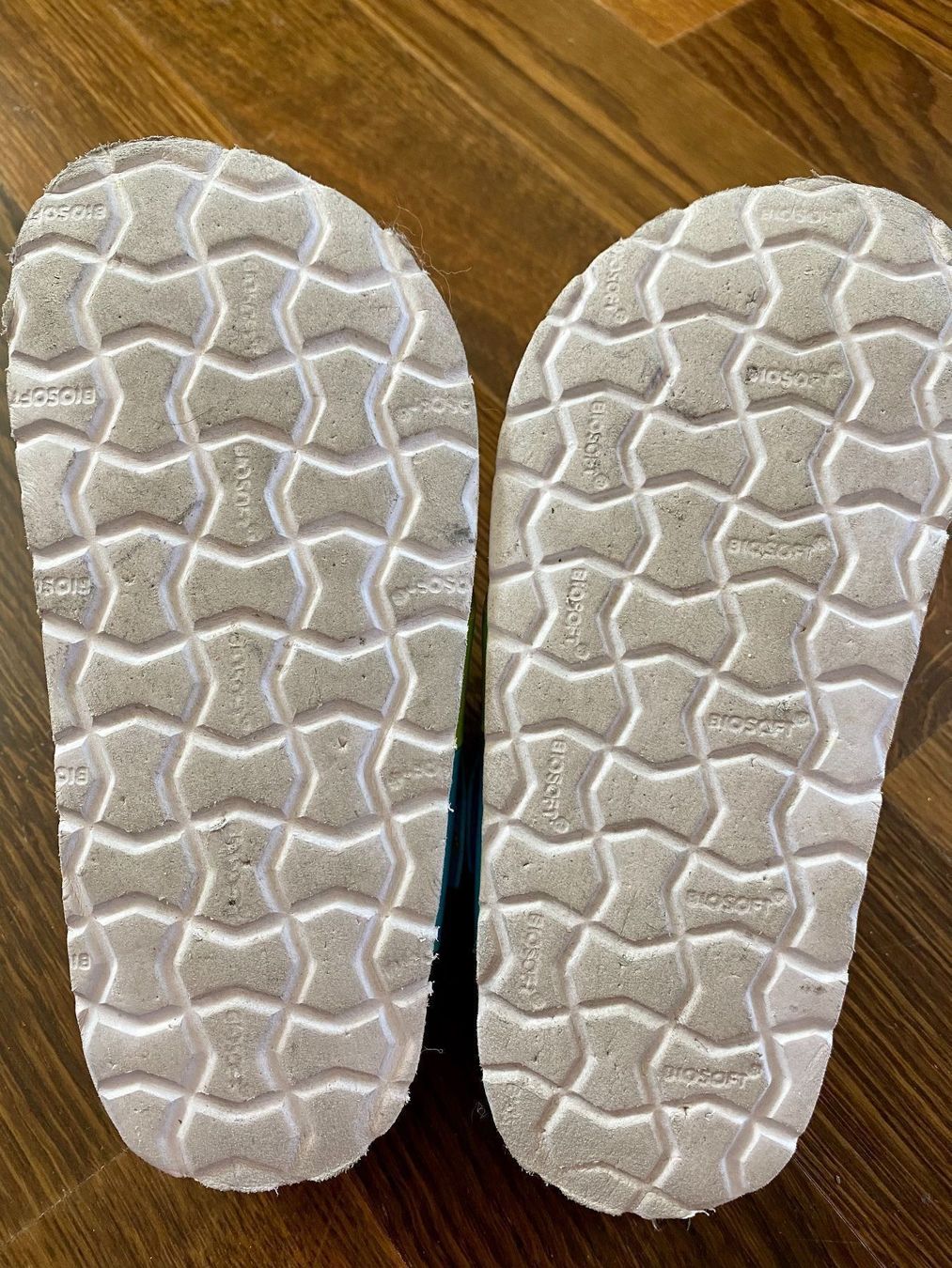 Scarpe per ragazzi: Zehensandalen Biosoft Gr. 27 – Usato da Allschwil venduto da lucifa 2