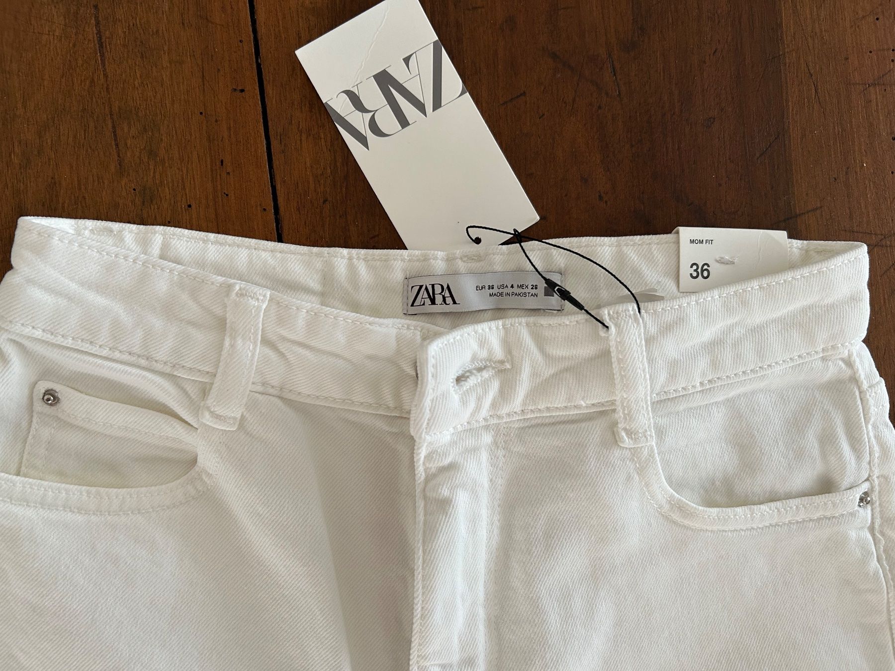 Zara Jeans: Zara Jeans | Mom-fit | Gr. 36 – Nuovo (secondo la descrizione) da Zürich venduto da Hermia 2