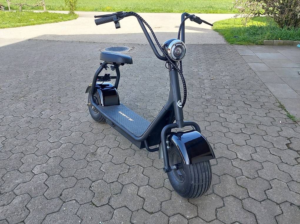 Veicoli elettrici: E-Roller MOBI MOVE mit Gehstockhalter – Usato da Mauensee venduto da sunny-girl83