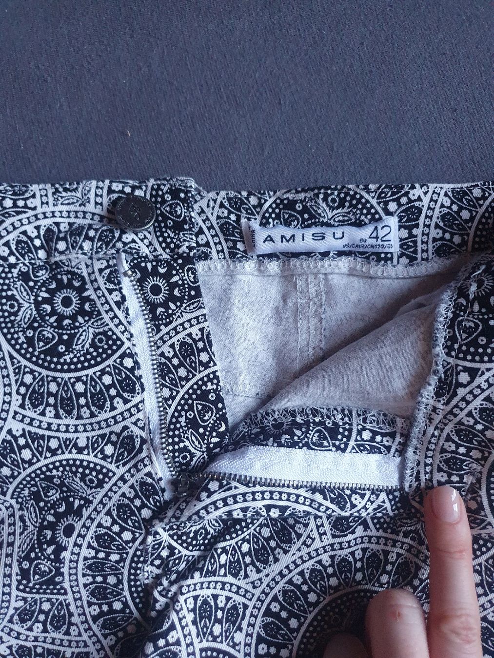 Pantaloni: Shorts mit coolem Boho-Muster – Nuovo (secondo la descrizione) da Wimmis venduto da hel_m26m 2