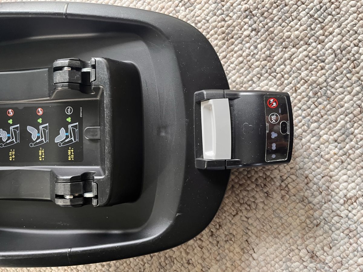 Maxi-Cosi Seggiolini per auto: Maxi-Cosi Pebble Plus Kindersitz mit Basis grau gebraucht – Usato da Udligenswil venduto da lia_082012 5