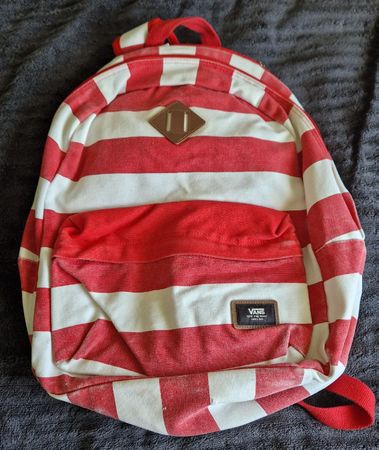 Vans Rucksack, Rot/Weiss gestreift - Ideal für den Sommer!