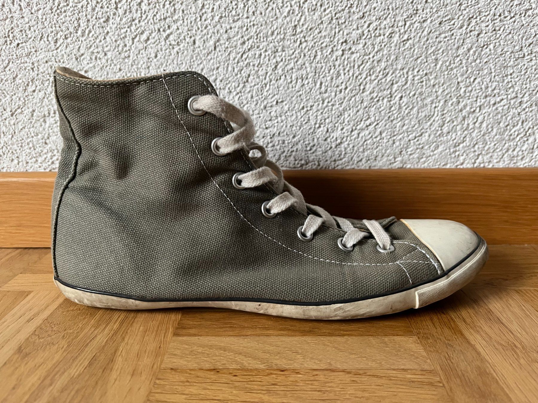Converse Scarpe da donna: Converse All Star Grösse 7 (37.5) – Usato da Bern venduto da Collins2 3