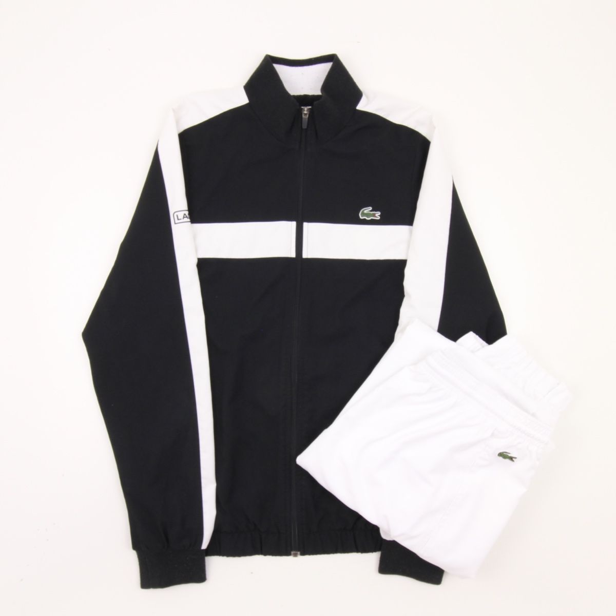 Lacoste Lotti di vestiti: Lacoste Tracksuit S – Usato da Bern venduto da Padeeeh