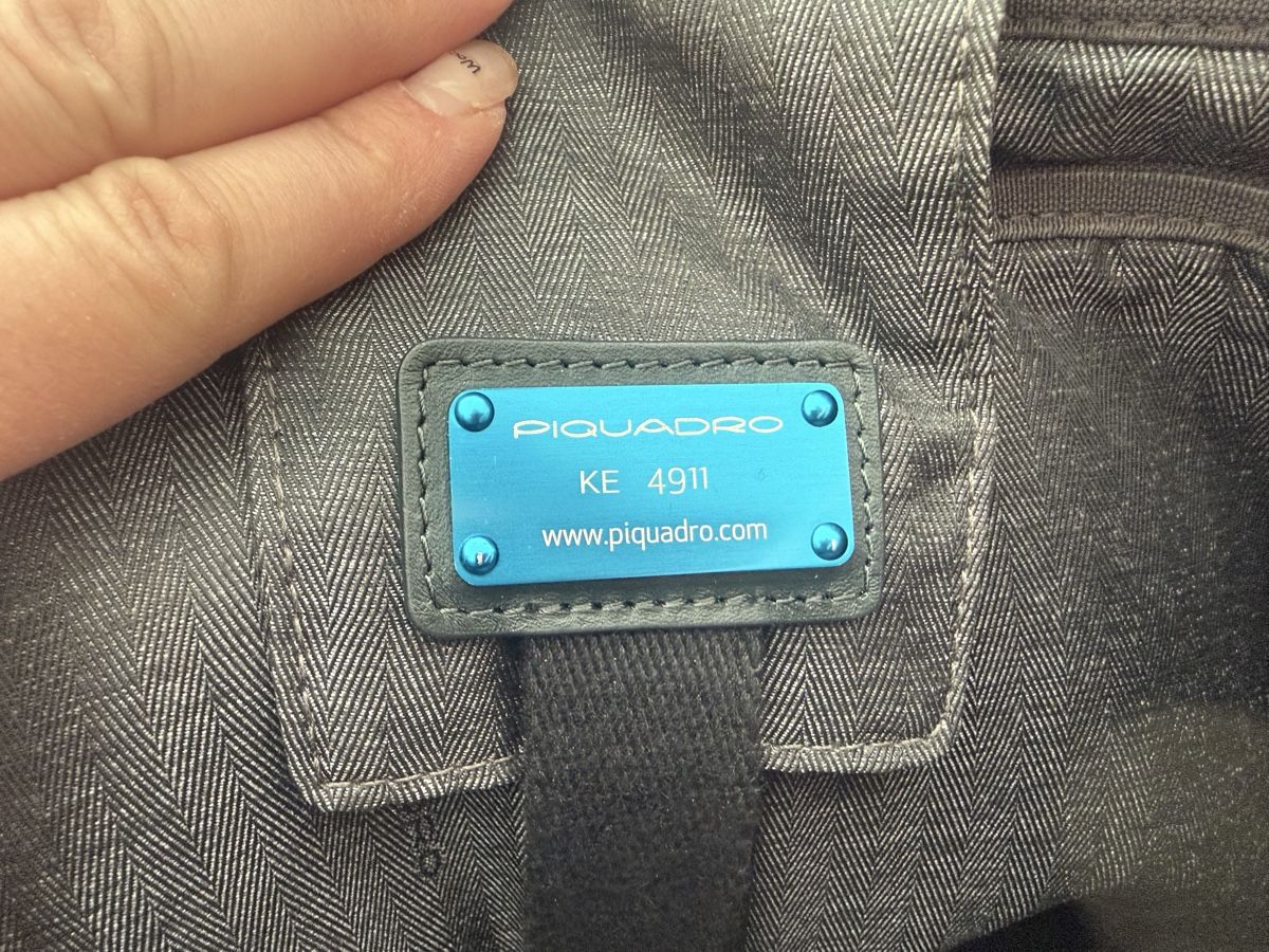 Piquadro Sacs: Piquadro Laptoptasche – Neuf (Voir description) à Brunnen par Hamhamgelb 4