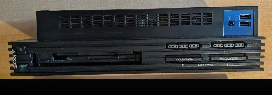 Sony Consoles: Sony Playstation 2 PS2 Konsole + cartes – D'occasion à Cernier par Poussetofiol 1
