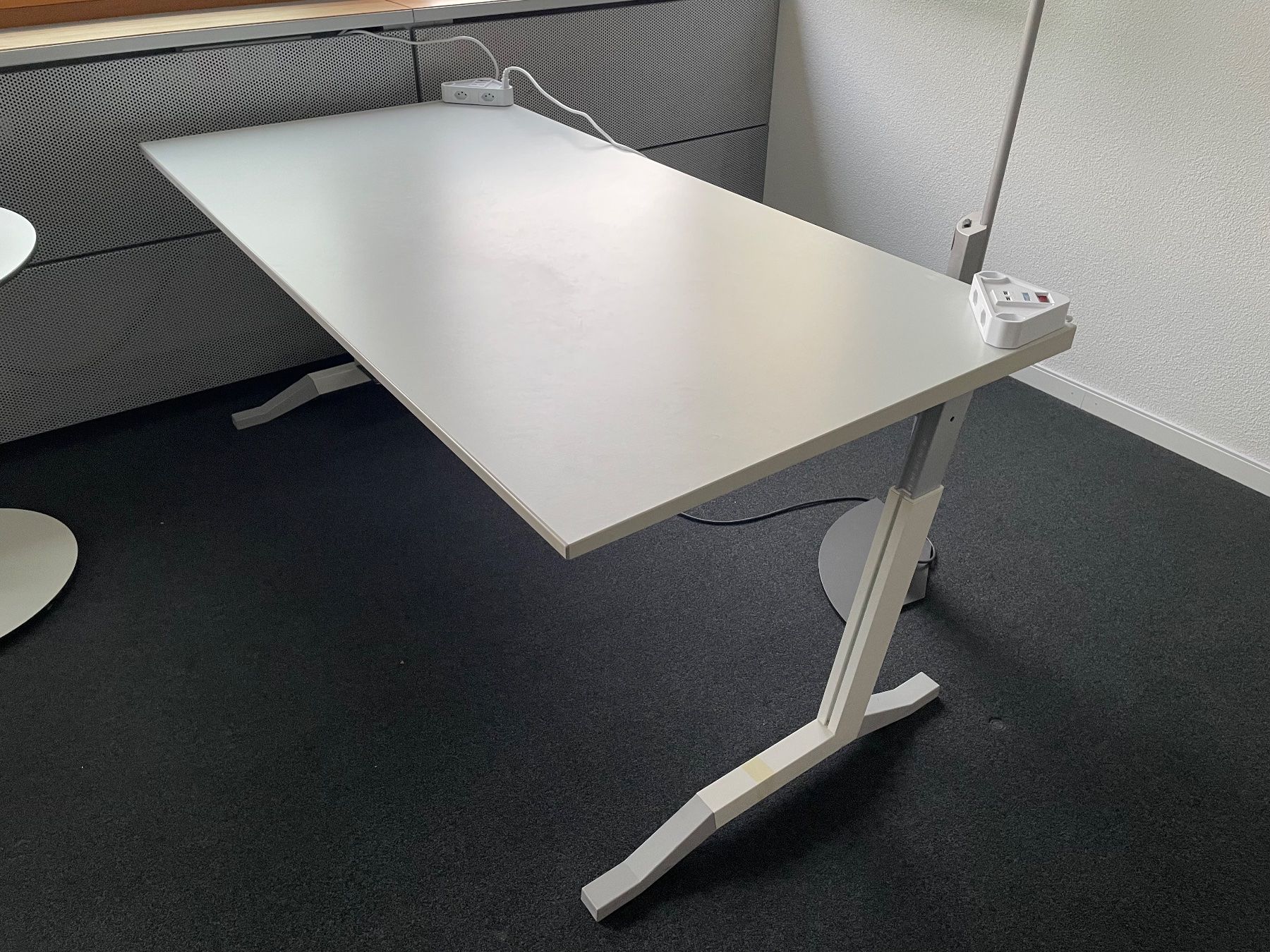 Scrivanie: Bürotisch (1 Stück) – Usato da Zürich venduto da luks_