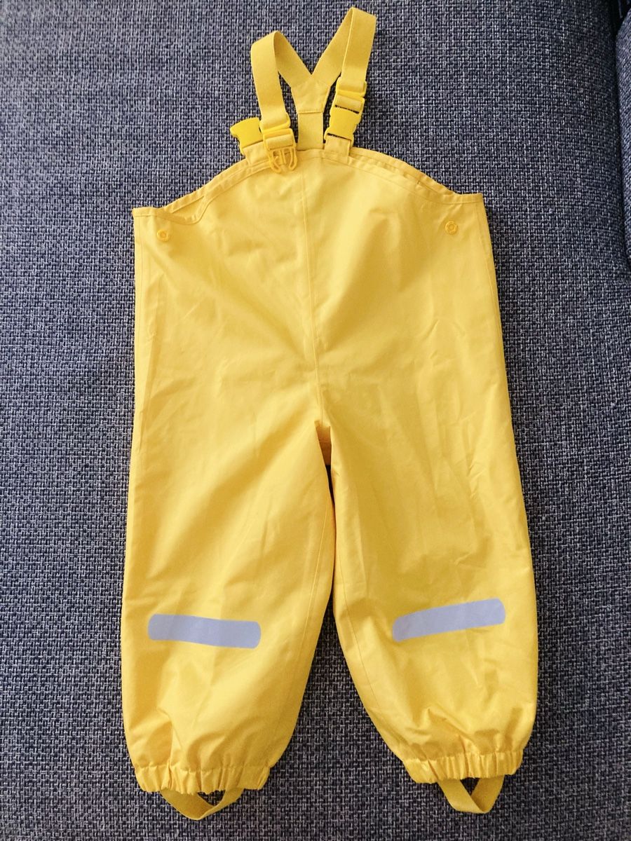 Pantalons: Pantalon de pluie t. 86-92 – D'occasion à Genève par Eschindler