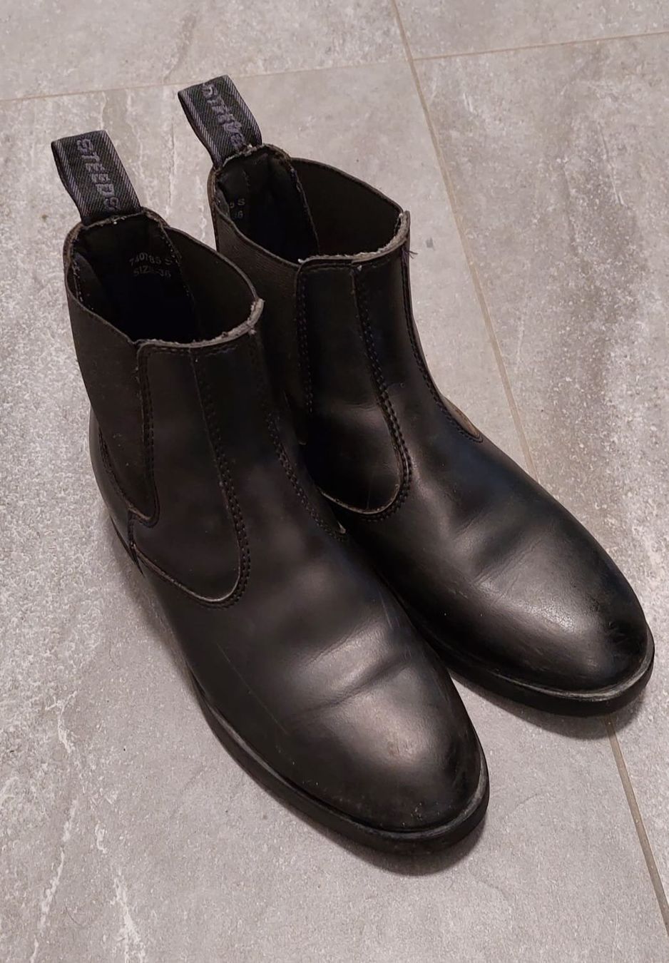 Scarpe da donna: Steeds Stiefeletten – Nuovo (secondo la descrizione) da Schwyz venduto da jor_5y66 1