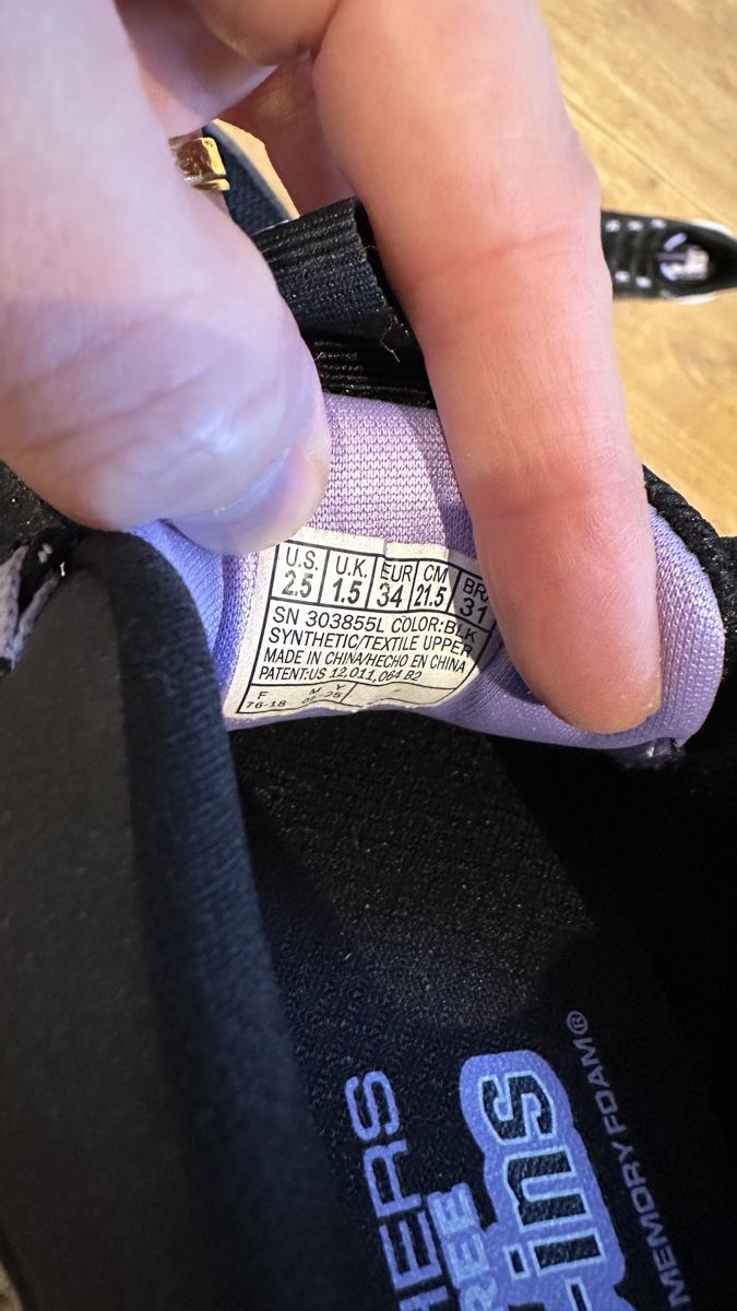 Skechers Scarpe da uomo: Skechers Slip-Ins, taille 34 – Nuovo (secondo la descrizione) da Commugny venduto da rus_my8v 2