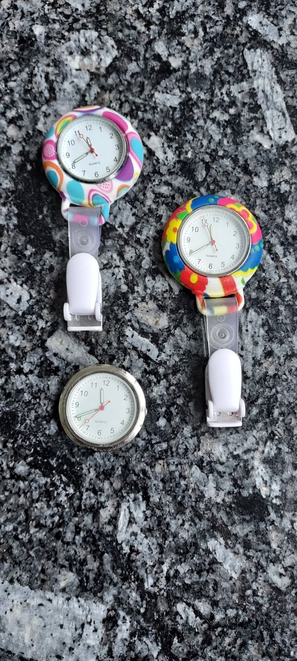 Orologi: Schwesternuhren – Usato da Ostermundigen venduto da Chrigu1957
