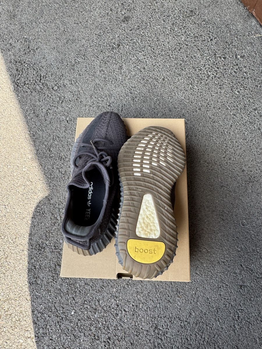 Adidas Herrenschuhe: Adidas Yeezy Boost V2 350 Cinder 39 1/3 – Neu (gemäss Beschreibung) aus Porrentruy von fee_24 3
