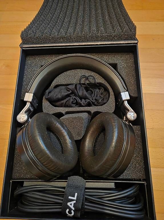 Focal Kopfhörer: Focal Spirit Classic Kopfhörer – Gebraucht aus Schellenberg von Sir_Boban 1