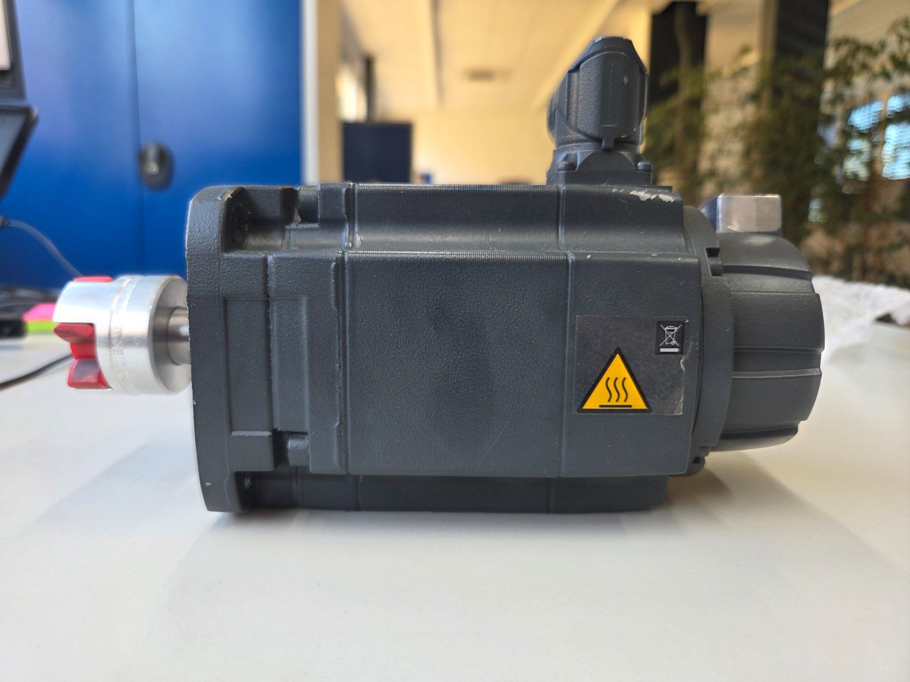 Siemens Motoren: Servomoteur Siemens Simotics S-1FK7042-2AF71-1QG0 – Gebraucht aus Moutier von tsa_yh56 2