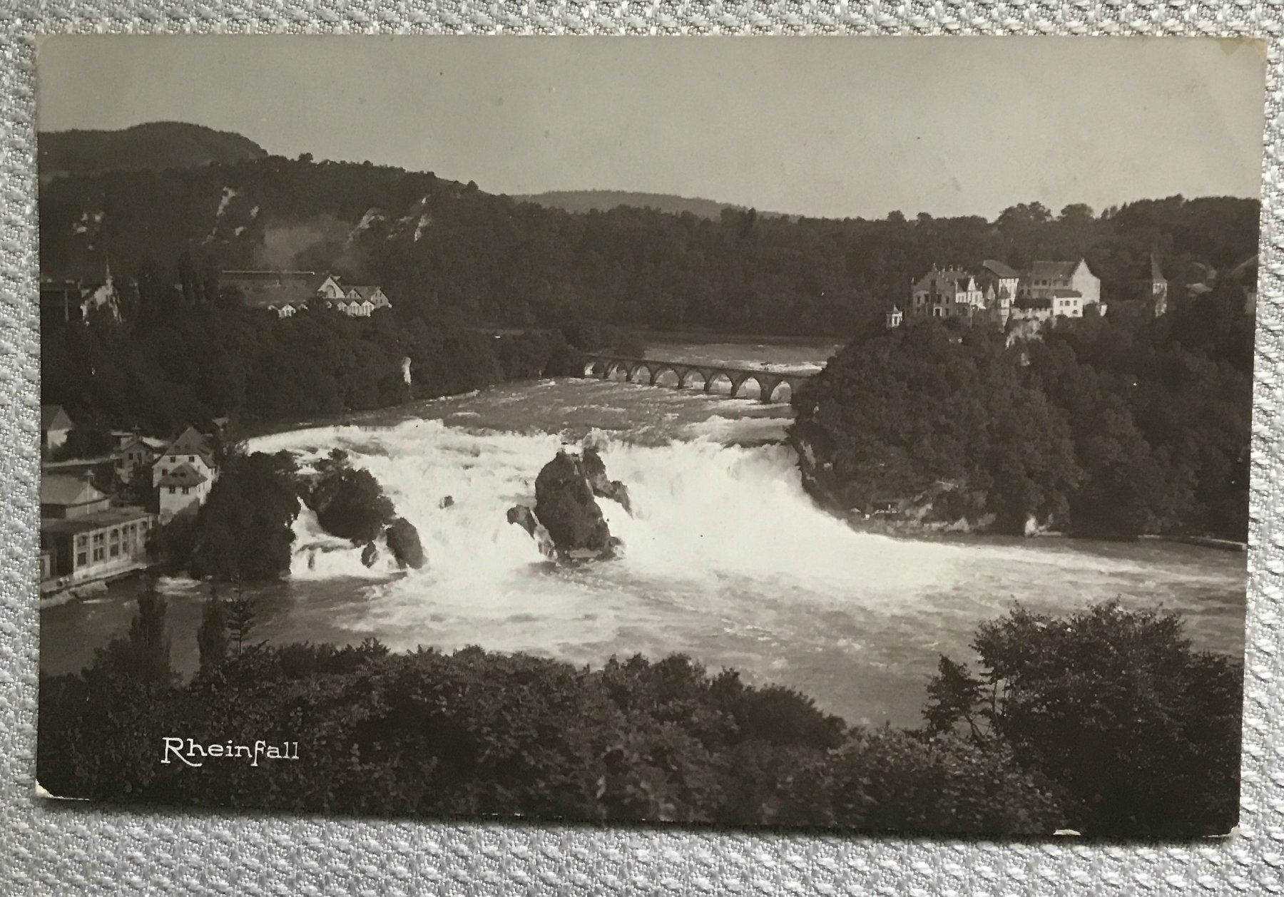 Cartoline postali: ALTE ANSICHTSKARTE RHEINFALL – Usato da Ostermundigen venduto da wini63