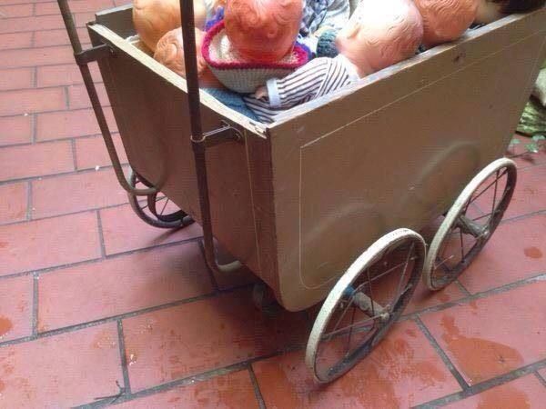 Carrozzine per bambole: Antike Kinder / Puppenwageli – Usato da Schaffhausen venduto da vintageville 4