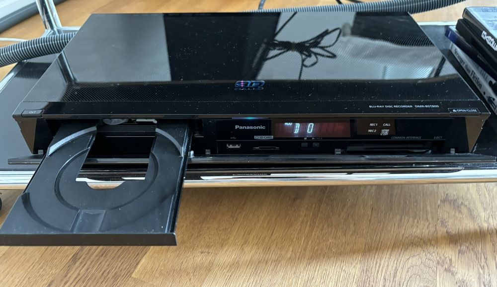 Panasonic BluerayRecorder/player 3D BST 800 (SatEmpfang) Kaufen