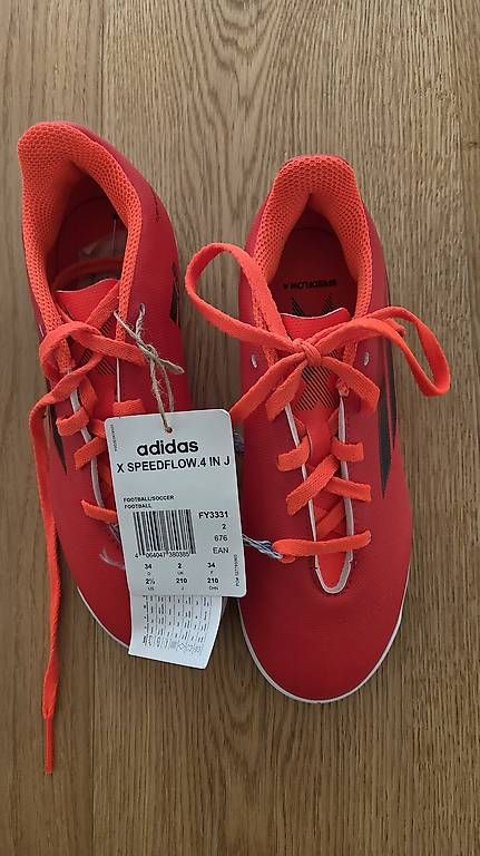 Scarpe per ragazzi: Hallenschuh Adidas Gr.34 – Nuovo e nell'imballaggio originale da Eggersriet venduto da monibenz79
