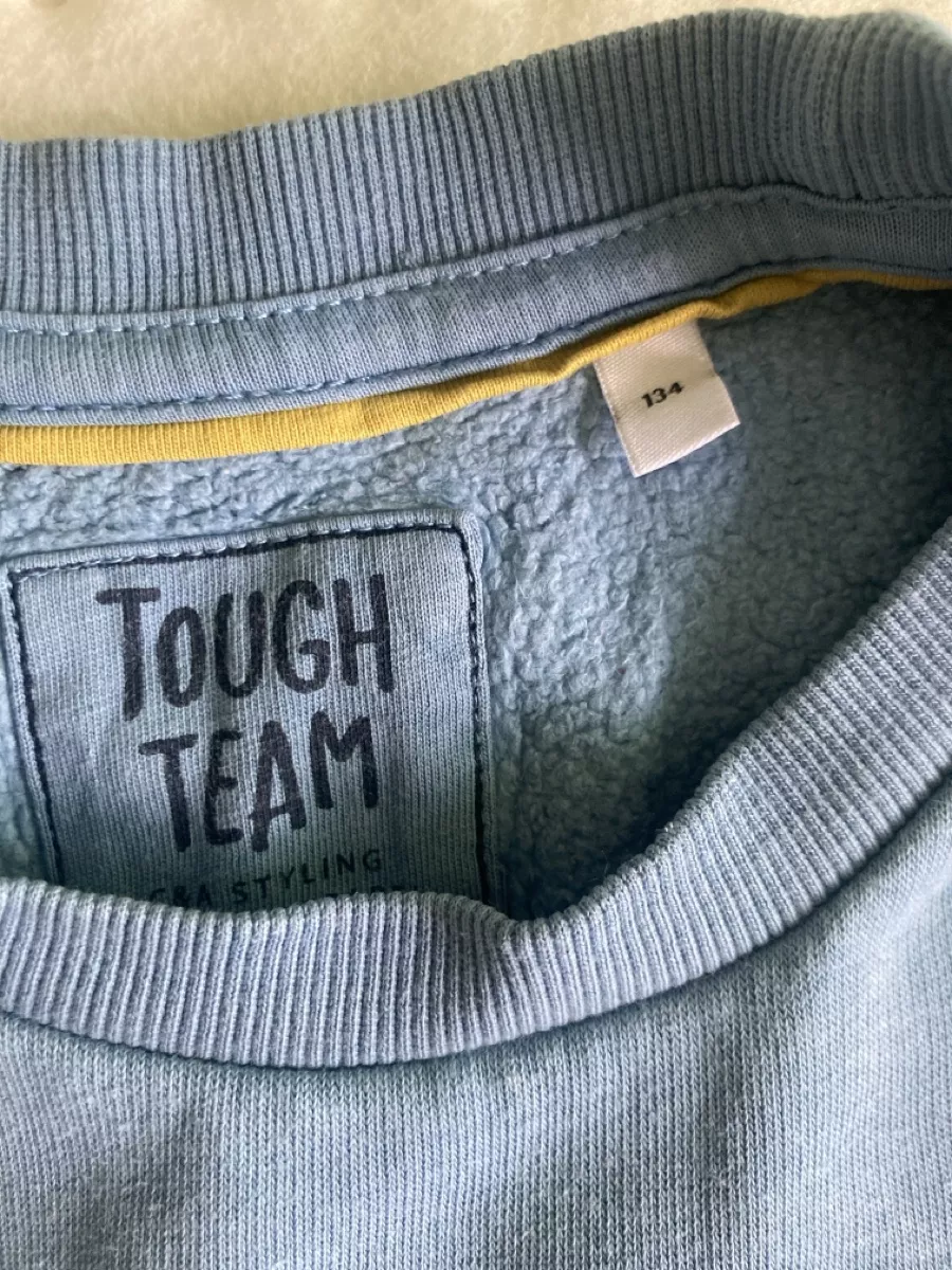 Maglioni & Felpe: Pullover Grösse 134 – Usato da Selzach venduto da SB09 1