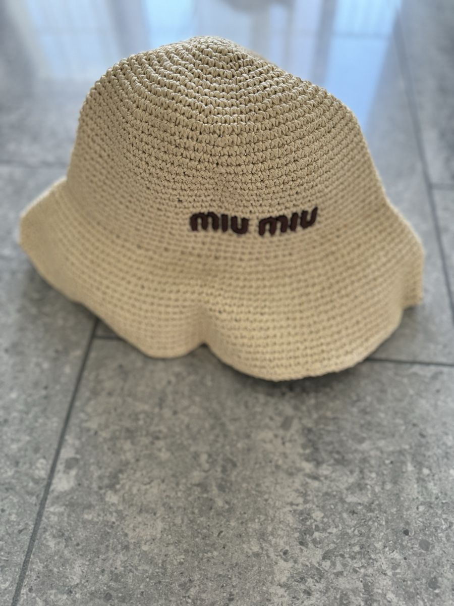 Copricapi, berretti & cappellini: Miu Miu Hut – Nuovo (secondo la descrizione) da Allschwil venduto da lor_6cgq