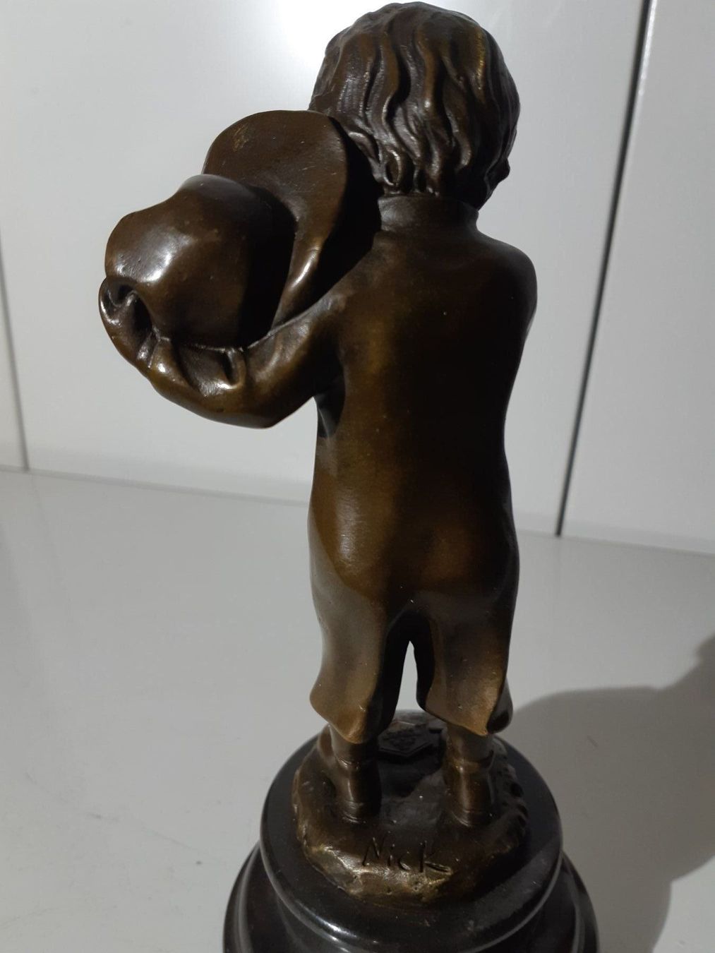 Sculture & Statue: Bronze rauchende Junge – Usato da Grindelwald venduto da carro5 4