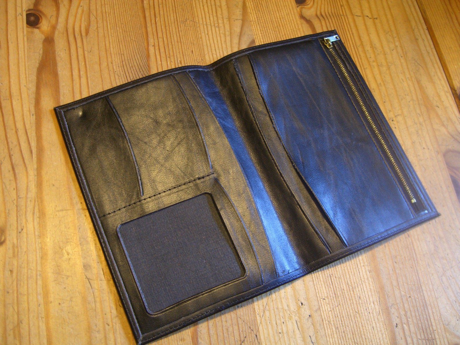 Brieftaschen: schöne Brieftasche, Kunstleder, schwarz, neu – Gebraucht aus Winterthur von Ghandi5 1