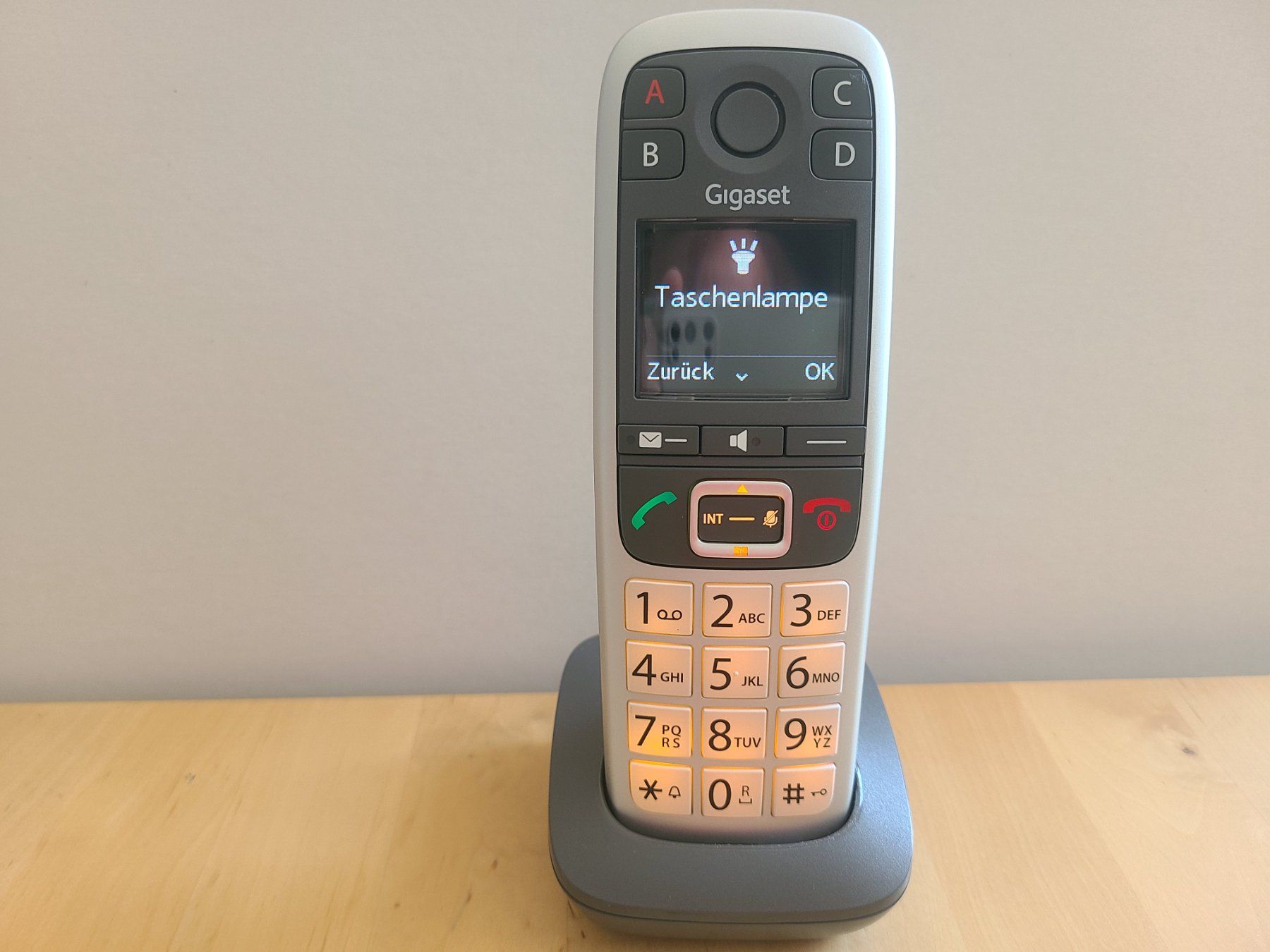 Gigaset Telefone: Gigaset E560HX DECT/CAT-iq Universal Mobilteil – Gebraucht aus Boll von Dajufa 6