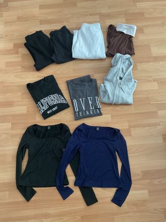 Kleidungspaket Teenager Hosen und Oberteile Grösse S