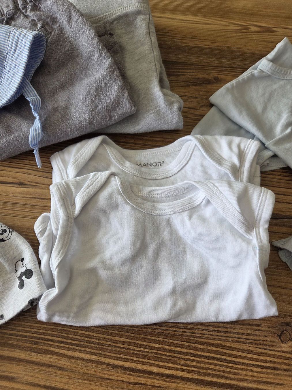 Lotti & Set di vestiti: Sommer Set (neutral) Grösse 68 – Usato da Rupperswil venduto da ecko_red 2