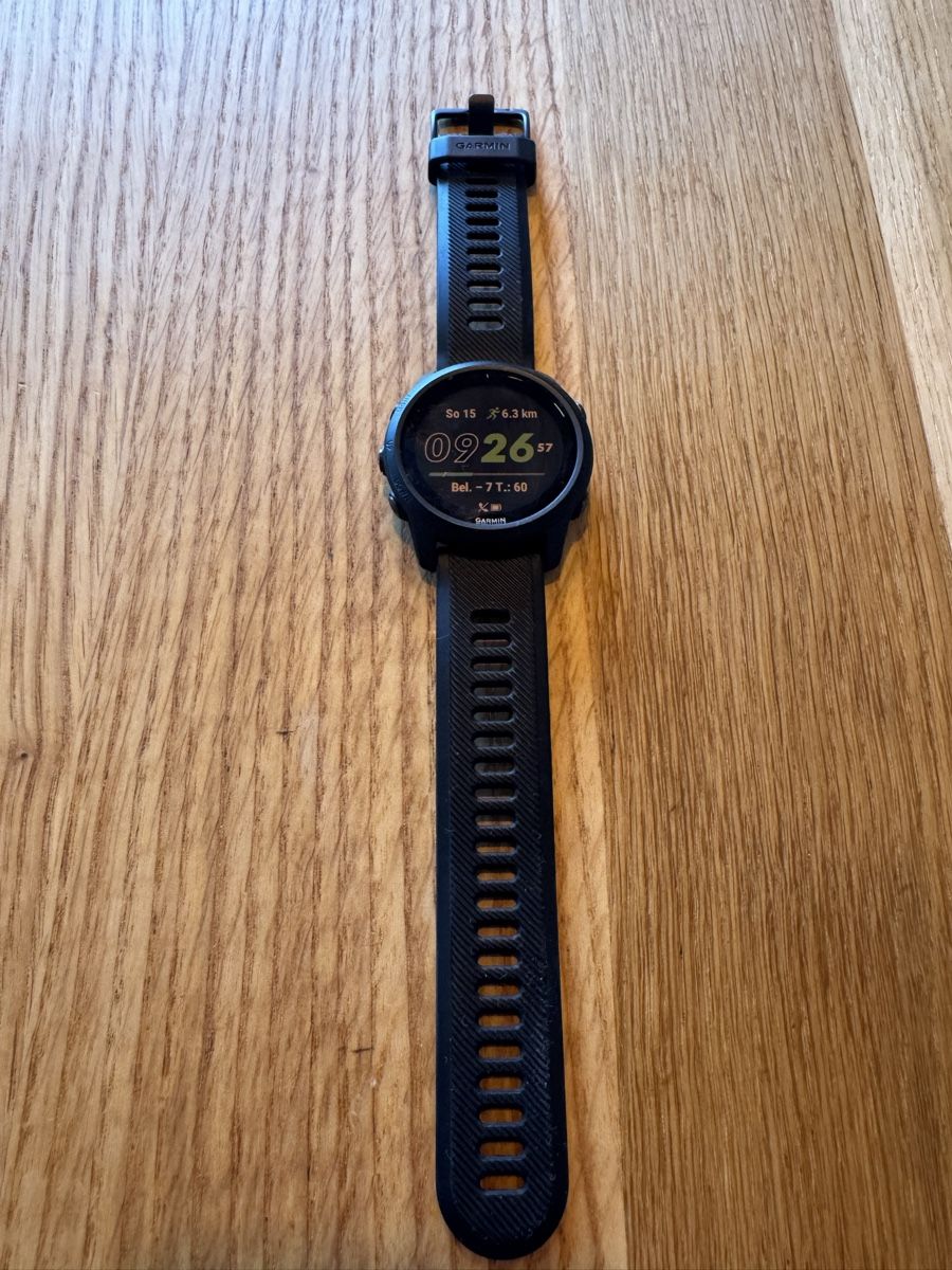 Garmin Smartwatch: Garmin Forerunner – D'occasion à Hausen am Albis par Peterpan1234