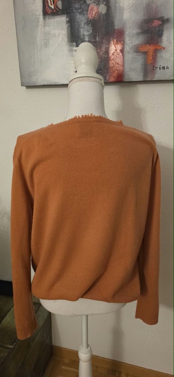 Pulls & Sweat-shirts: Bloom Kaschmir Pullover orange V-Ausschnitt Grösse M – D'occasion à St. Gallen par mania03 2
