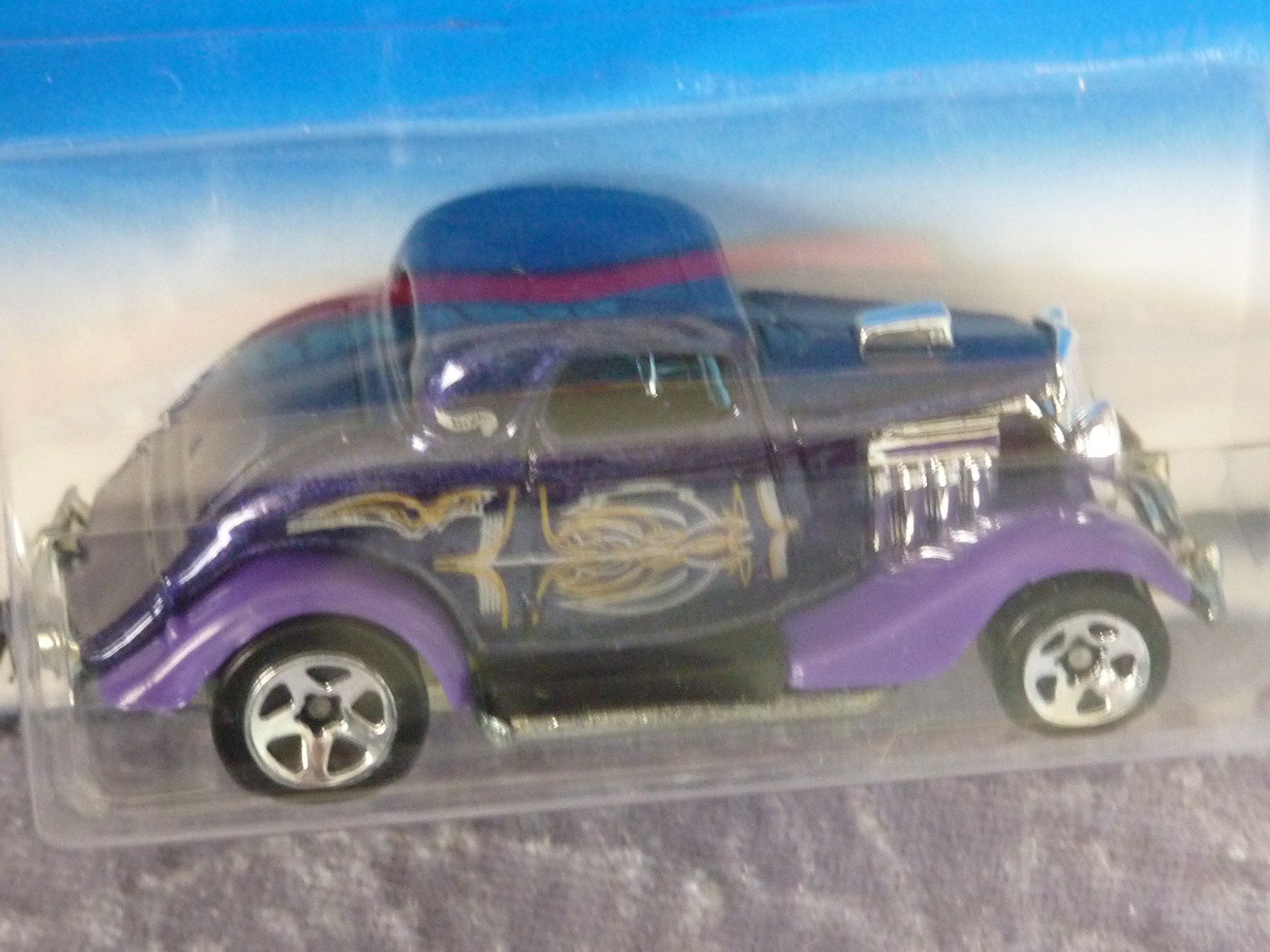 Hot Wheels Modellini d'auto: Ford 3-Window Coupe 1934  1:64 – Nuovo e nell'imballaggio originale da Dürrenäsch venduto da Cobra1ch 2