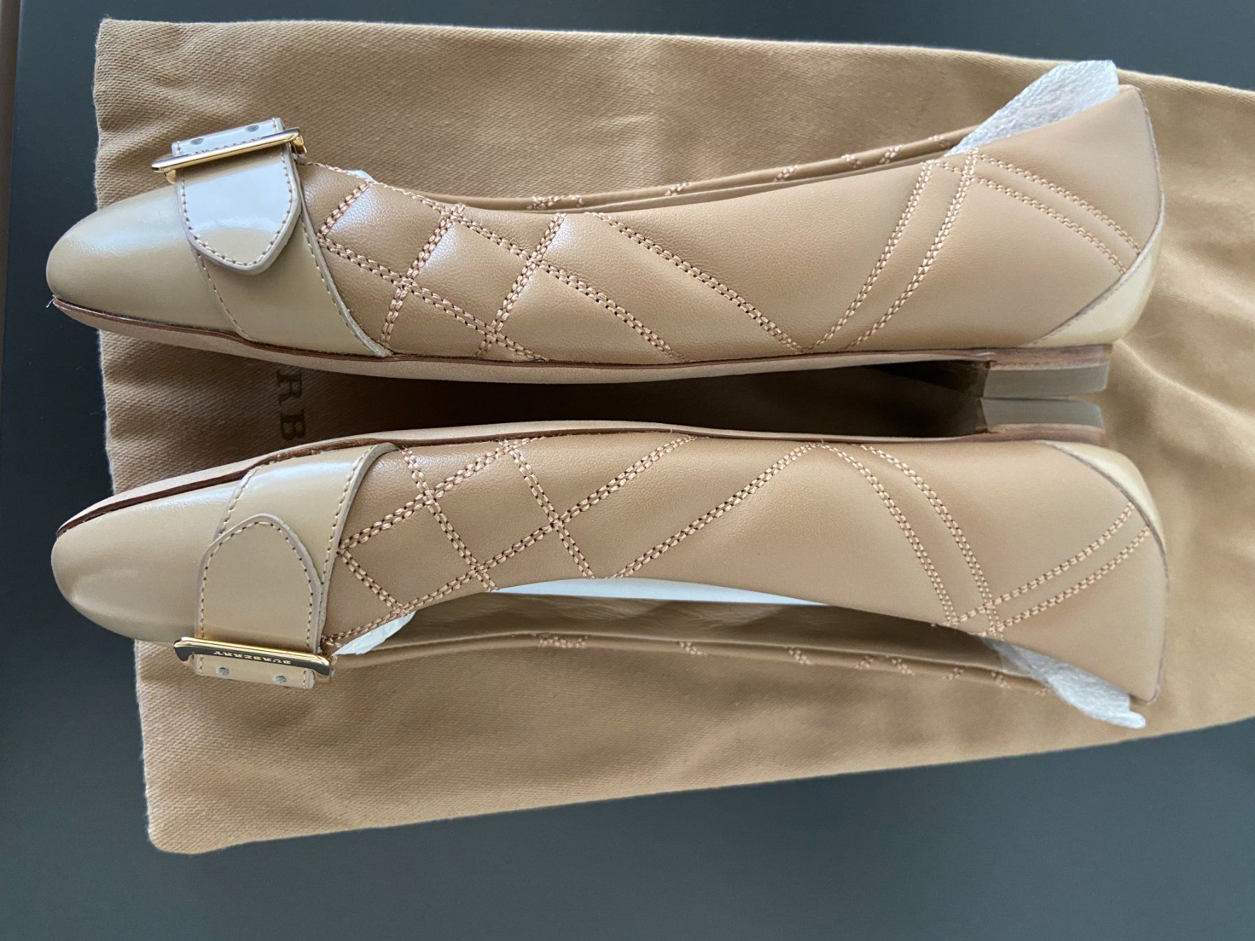 Burberry Scarpe da donna: Burberry Leder Ballerina – Nuovo (secondo la descrizione) da Zürich venduto da Maki8 8