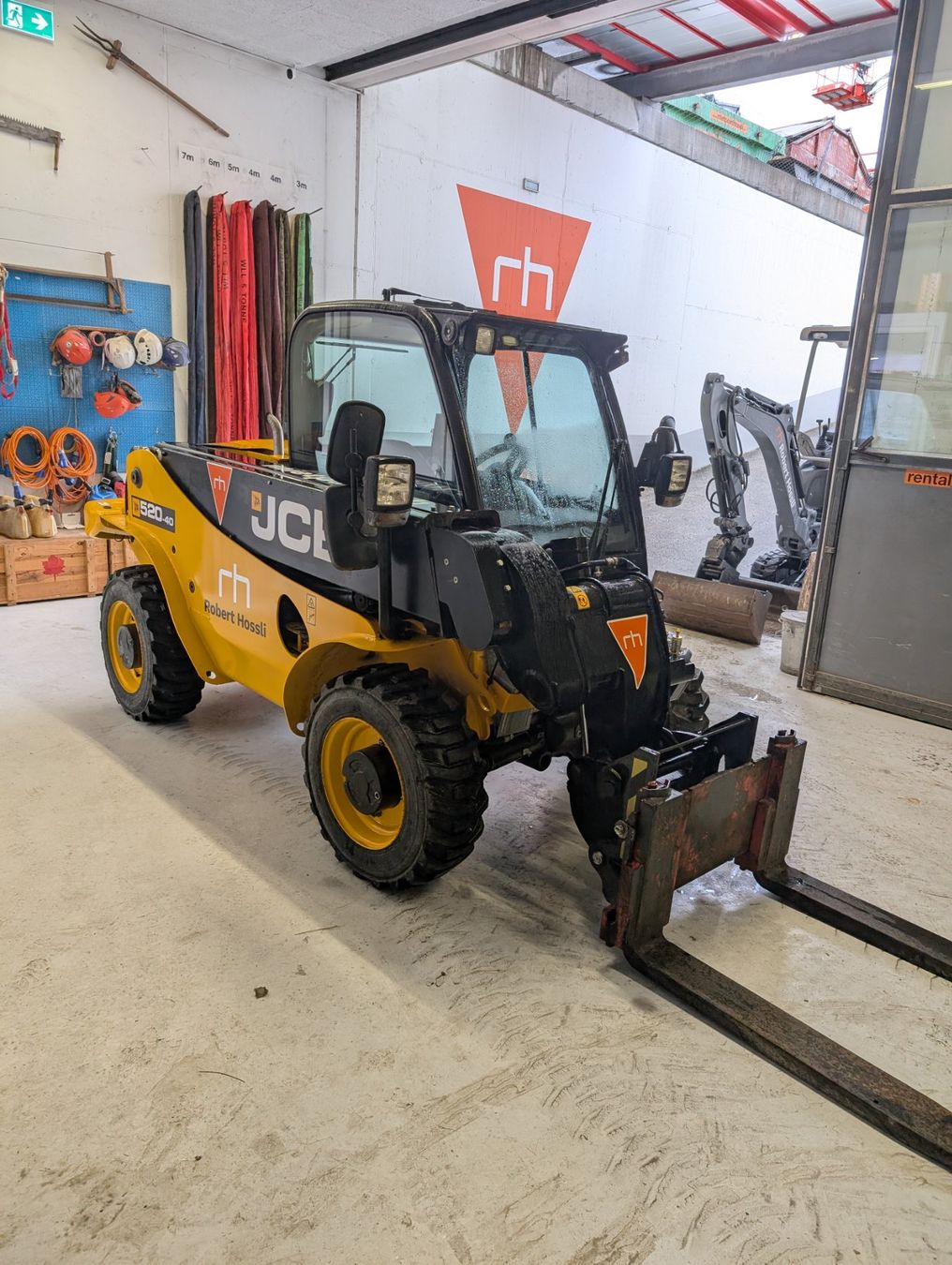 Jcb Caricatori: JBC 520 40 Teleskoplader Teleskopstapler – Usato da Scherz venduto da Mietpoint_Hossli 1