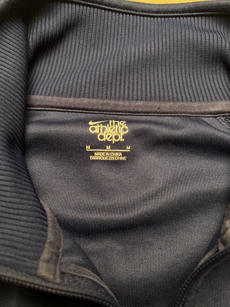 Nike Giacche: Nike Chevron Track Jacket Vintage Style Gr. M – Usato da Zürich venduto da zleoh 3