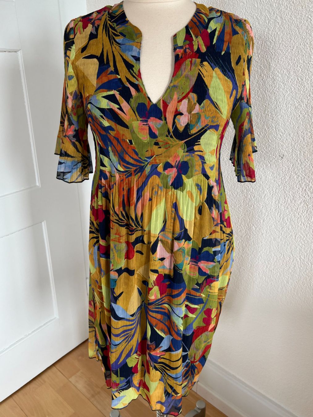 Vestiti: CARNABY Damen Kleid, Gr. 40 – Usato da Worb venduto da farben20zauber