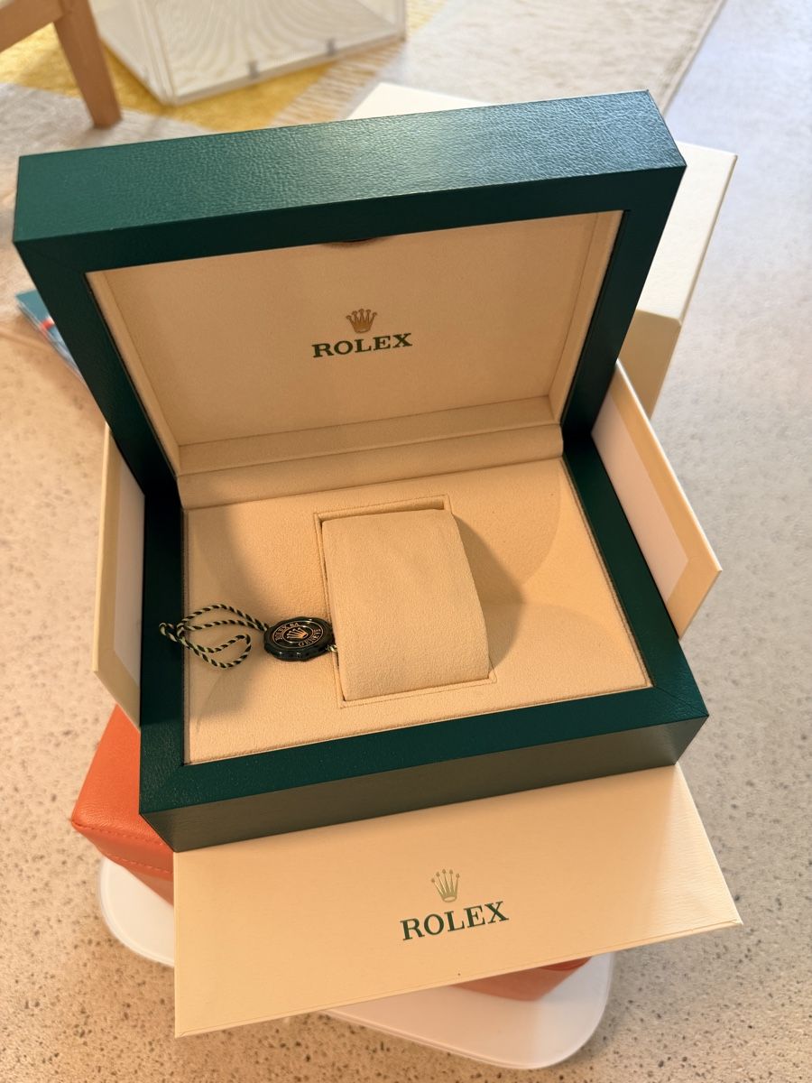Rolex Scatole porta orologi: Rolex watch Box Oyster M – Nuovo (secondo la descrizione) da Dübendorf venduto da xce_m8qq