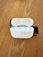APPLE AirPods Pro 2 Charging Case