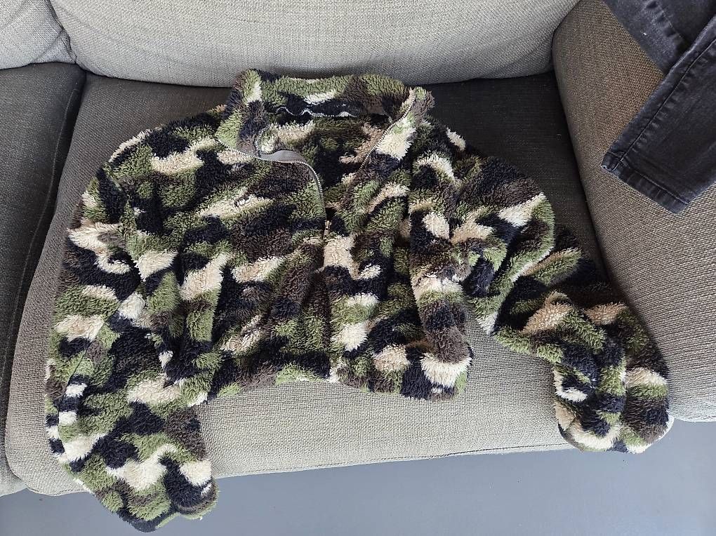 Hosen: 2er-Set Gr. S: Latzhose & Teddy-Fleece – Gebraucht aus Winterthur von Janine18 1