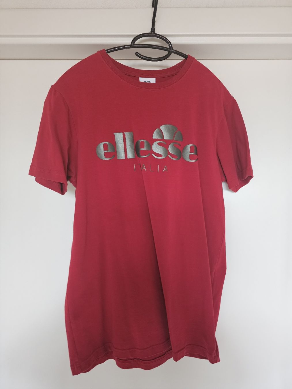 Ellesse T-shirt: T-shirt sport Ellesse – Nuovo (secondo la descrizione) da Monthey venduto da gae_22w9
