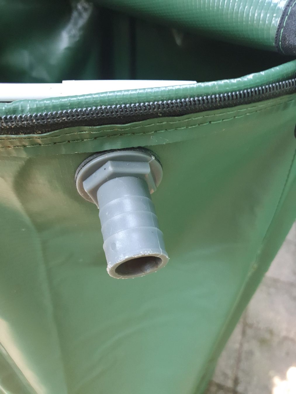 Bewässern & Giessen: Regentonne 250 lt – Gebraucht aus Uetendorf von worhol 5
