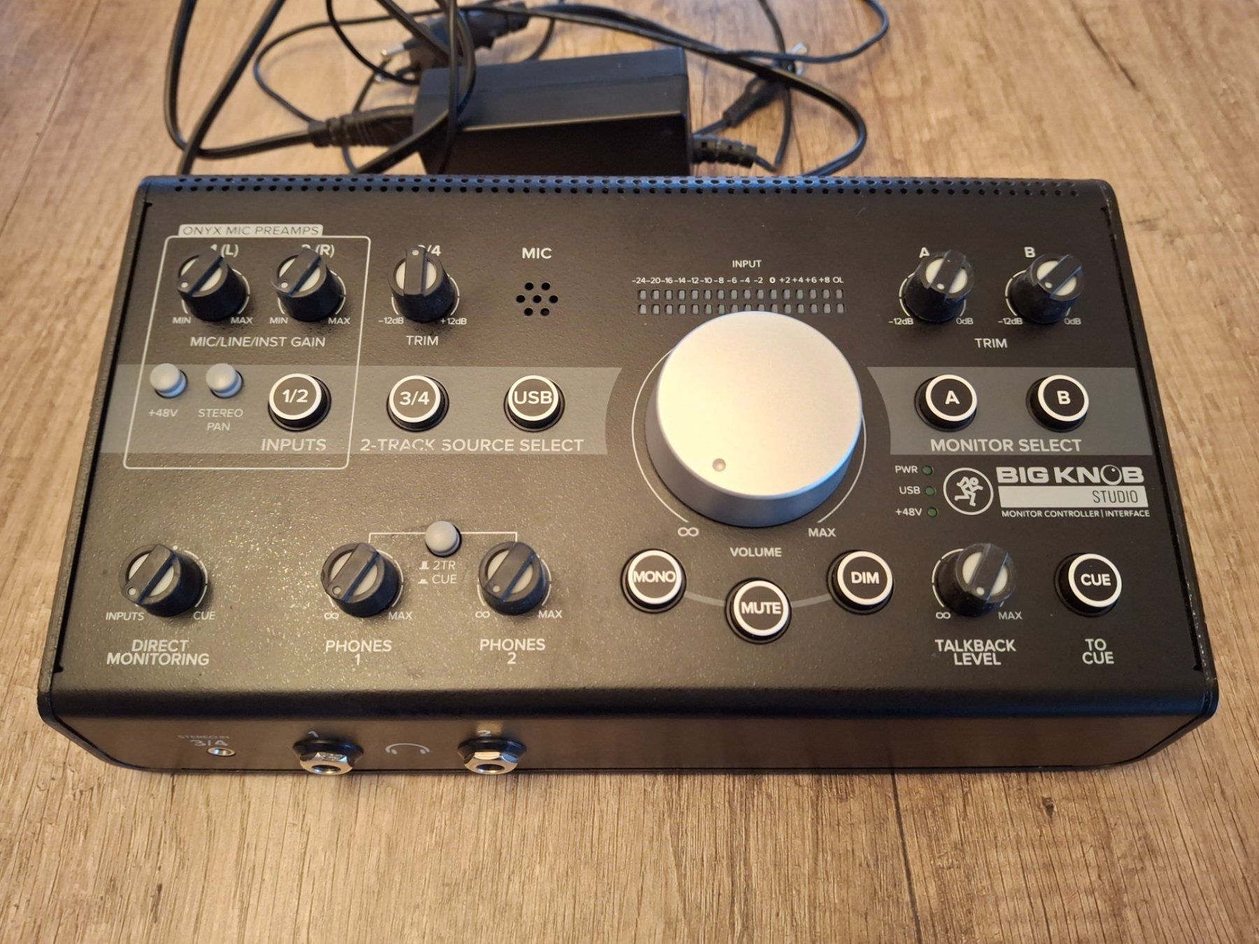 Strumenti musicali: Mackie Big Knob Studio Monitor Controller Audio Interface – Usato da Abtwil SG venduto da Qualitaetsprodukte