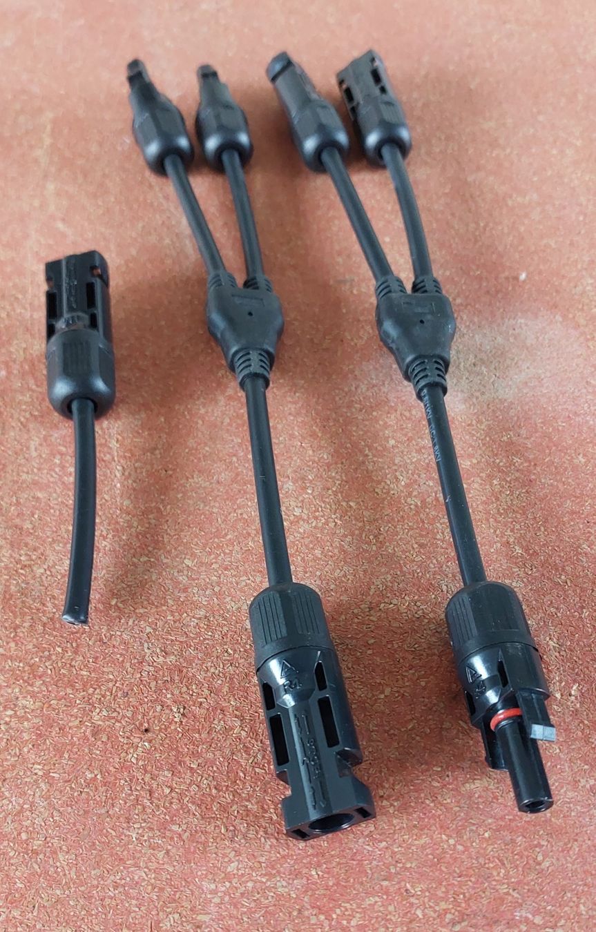Cavi: Solarkabel Y-Adapter Stecker neu – Nuovo (secondo la descrizione) da Silenen venduto da pc-internet 1