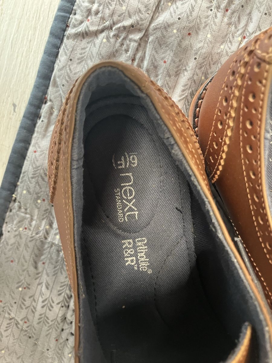Scarpe da uomo: Chaussures cuir 39 – Usato da Vallorbe venduto da jckolly01 1