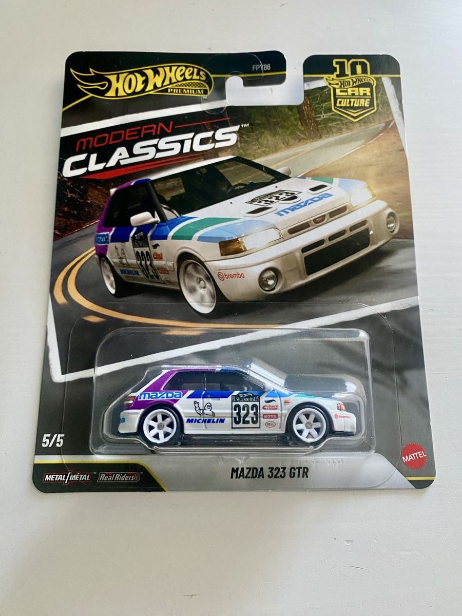 Hot Wheels Modellini d'auto: Hot Wheels Mazda 323 GTR Modern Classics – Nuovo e nell'imballaggio originale da Oberembrach venduto da theZaz