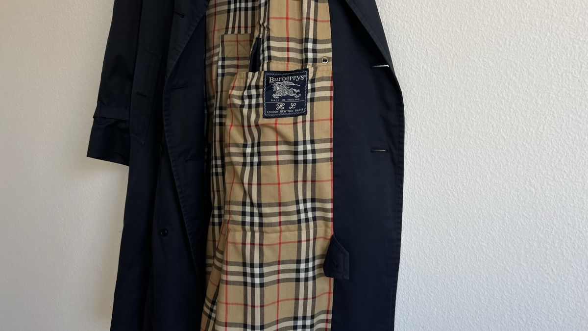 Burberry Cappotti: Burberry Navy Trench Coat – Nuovo (secondo la descrizione) da Zürich venduto da haa_qpd2 3